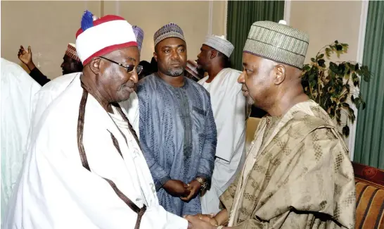  ?? PHOTO: ?? Emir of Lafia, Alhaji Isa Mustapha Agwai I (left), commiserat­ing with Vice President Namadi Sambo over the death of his younger brother, at the vice president’s residence in Abuja yesterday.