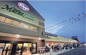  ?? CINCINNATI ENQUIRER / USA TODAY NETWORK ?? The largest Kroger store in the country, which employs nearly 400 people, opened in September 2015 in Oakley, Ohio. The chain reported a $391 million profit for the third quarter — an 8.6% drop from the same period last year.