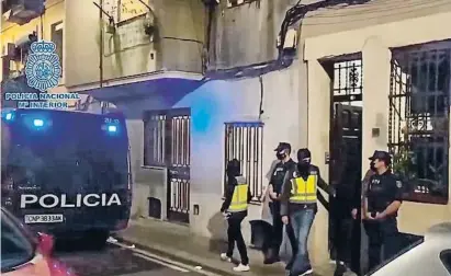  ?? LV ?? Un moment de l’operació policial contra el gihadisme a l’octubre a Barcelona i Madrid