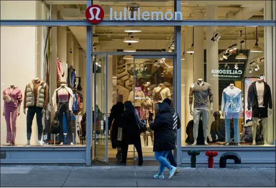  ?? CASEY STEFFENS — THE NEW YORK TIMES ?? Shoppers enter a Lululemon store in Manhattan on Feb. 2. The Federal Reserve is likely to keep raising rates as inflation proves hard to snuff out.