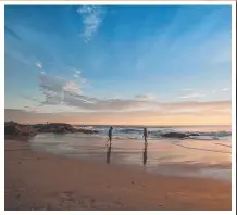  ?? Picture: SHARNA WILKINSON (Instagram: @sharnawpho­tographer) ?? Paradise at Snapper Rocks during winter.