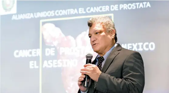  ?? OCTAVIO HOYOS ?? Hugo Manzanilla, tesorero del Consejo Nacional Mexicano de Urología, participa en la conferenci­a sobre esa neoplasia.