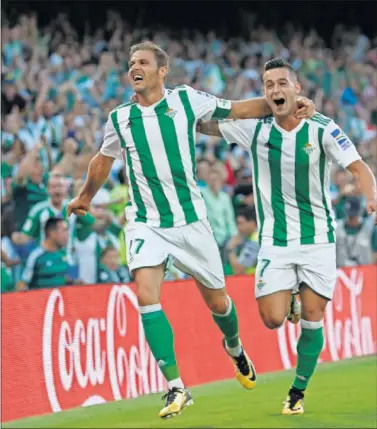  ??  ?? EFICACIA. El Betis encontró de nuevo su mejor versión en el Villamarín, esta vez ante el Deportivo.