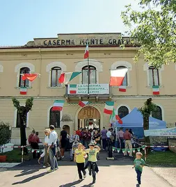  ??  ?? Porte aperte riprende vita la storica palazzina dell’edificio di via Venezia