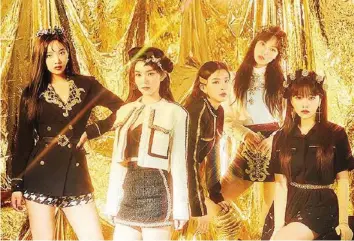  ?? SMTOWN ?? Die fünf Sängerinne­n von Red Velvet sind mit ihrem neuen Mini-Album «RBB» glänzend unterwegs.