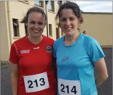  ??  ?? Mairead McMorrow and Erin McGoldrick enjoyed the race.