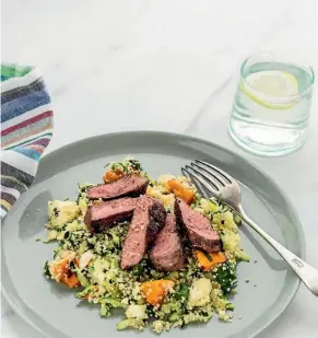  ??  ?? This fresh and tasty lamb salad is a quick and easy weeknight winner.