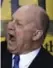  ??  ?? This is the second time Claude Julien, right, has replaced Michel Therrien as coach of the Canadiens.