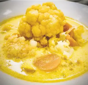  ?? Contribute­d photo / ?? Hungarian cauliflowe­r soup at the Hungarian Bistro.