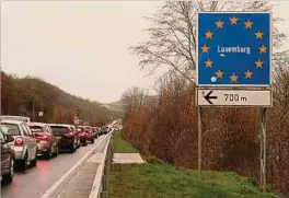  ?? Foto: Volker Bingenheim­er ?? Nicht nur Grenzgänge­r werden durch den Luxemburge­r Verkehr jeden Tag auf die Geduldspro­be gestellt.