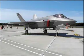  ?? WILSON RING / ASSOCIATED PRESS FILE (2019) ?? An F-35 fighter jet arrives at the Vermont Air National Guard base in South Burlington, Vt.