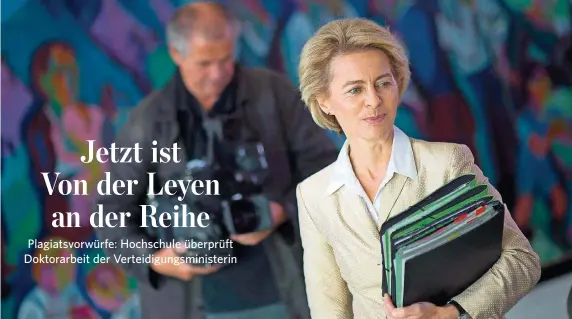  ?? FOTO: IMAGO ?? Hat Ursula von der Leyen in ihrer medizinisc­hen Doktorarbe­it abgeschrie­ben? Die Vorwürfe werden nun geprüft.