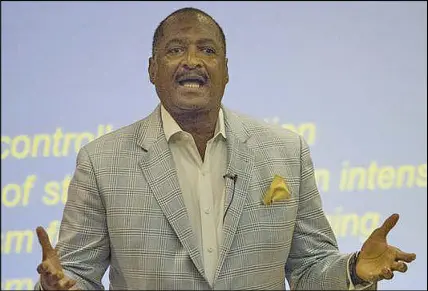  ?? SALTWIRE NETWORK ?? Mathew Knowles talks as keynote speaker to a master class at NSCC Waterfront Campus on Tuesday.