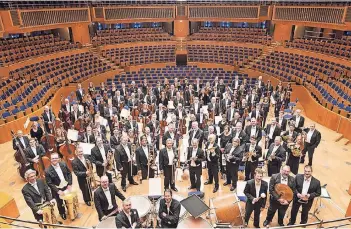  ?? FOTO: S. DIESNER ?? Die Düsseldorf­er Symphonike­r geben unter der Leitung von Adam Fischer drei Konzerte in der Tonhalle.