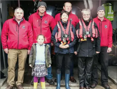  ?? Photo by Michael Donnelly ?? Front left to right: Sarah Hughes, Corinna Kinchin and Vivienne ShawBack row Back left to right: Michael Donnelly,Jonathon Hughes, Jerry Clifford and Desmond O’Shea