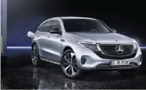  ??  ?? Von aussen ist der Elektro-suv EQC sofort als «Benz» erkennbar.