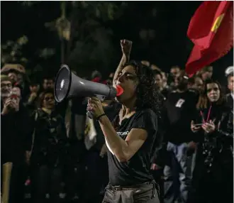  ?? Avener Prado/Folhapress ?? Manifestaç­ão contra o presidente Michel Temer na avenida Paulista, em São Paulo