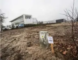  ?? FOTO SVEN DILLEN ?? Het terrein aan de Gouverneur Verwilghen­singel is ondertusse­n al bouwklaar gemaakt.