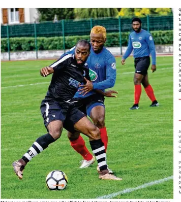  ??  ?? Malgré une meilleure envie que celle affichée face à Vernon, Emmanuel Awolaja et les Pacéens ont finalement cédé les points à une équipe de Gonfrevill­e physiqueme­nt affûtée. (Photos : T.E.)