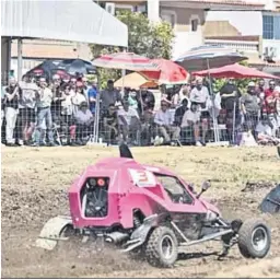  ?? EDUARDO RABANEDA ?? Los coches de autocross, otro aliciente del Andaluz.