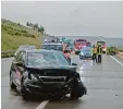  ?? Foto: Obeser ?? Bei einem Unfall am Samstagmor­gen auf der A8 in Höhe Oberknörin­gen wurden zwei Menschen verletzt.