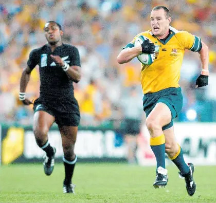 Intercept on for Oz rugby — Mortlock - PressReader