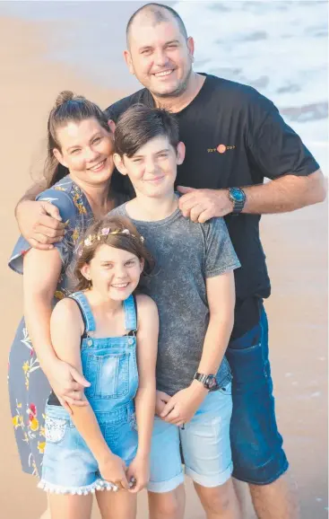  ??  ?? BLESSED: Sol Fagan with his soulmate Hayley Schoon (left) and their two kids Sojah, 12 and Sophia, 10. Mr Fagan died last month on a worksite at James Cook University's library.