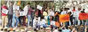  ?? PIC/NAVEEN SHARMA ?? ABVP activists outside PHQ on Wednesday