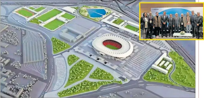  ?? ?? El plano de lo que será la Ciudad del Deporte del Atlético, que se construirá alrededor del Cívitas Metropolit­ano. Arriba, Cerezo y Gil Marín con los ponentes de CONAMA.