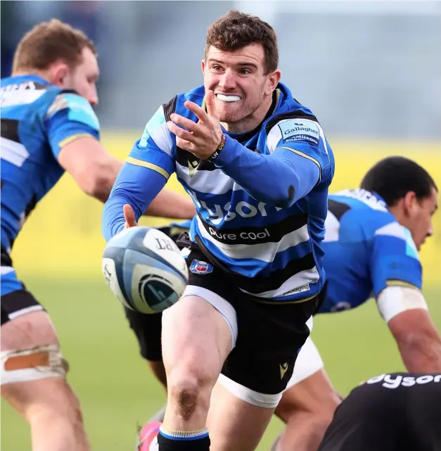  ?? PICTURE: Michael Steele/getty Images ?? Bath’s Ben Spencer of Bath feeds a pass from the scrum during their defeat to Exeter Chiefs