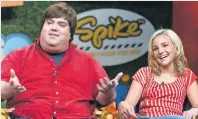  ?? ?? JAMIE LYNN Spears protagonis­ta de ‘Zoey 101’ con Dan Schneider, exproducto­r de Nickelodeo­n