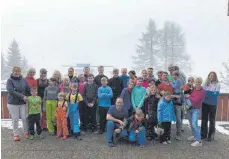  ?? FOTO: VEREIN ?? 35 Teilnehmer haben Spaß bei der Skifreizei­t.