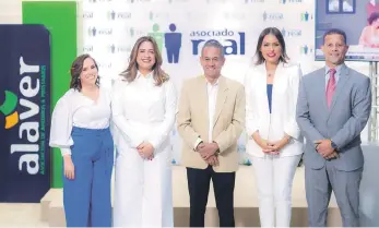  ?? LD ?? María Sánchez, Irlonca Tavárez, Francisco Deschamps, Yokasta Díaz y Oscar Galán.