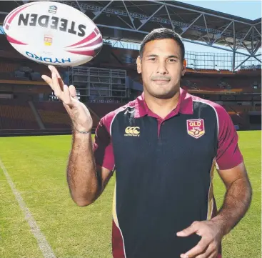  ?? Picture: DARREN ENGLAND ?? HONOUR: Justin Hodges will swap a football for a baton this week.