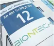  ?? FOTO: DPA ?? Bei einer Cyber-Attacke sind Daten der Pharmaunte­rnehmen Pfizer und Biontech abgegriffe­n worden.