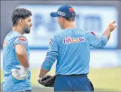  ?? ARJUN SINGH / SPORTZPICS FOR IPL ?? Rishabh Pant and Ricky Ponting of Delhi Capitals at an IPL match held at the Wankhede Stadium in Mumbai on April 10.