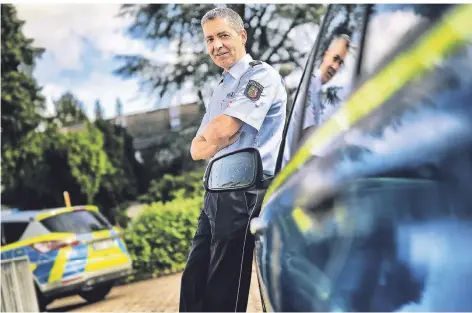  ?? RP-FOTO: STEPHAN KÖHLEN ?? Polizeidir­ektor Thomas Decken ist neuer Leiter der Gefahrenab­wehr bei der Kreispoliz­ei Mettmann.
