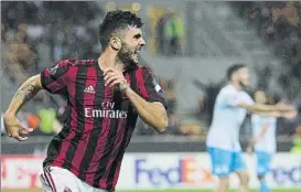  ?? FOTO: GETTY ?? Cutrone, sensaciona­l Tiene 19 años y lleva cinco goles en nueve partidos