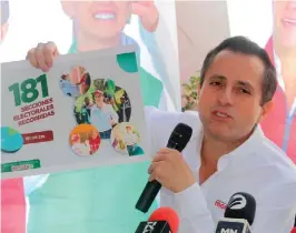  ?? ROBERTO AMAYA ?? José Refugio Sandoval dijo que en 40 días de campaña ya visitó 107 de las 250 colonias de su distrito.