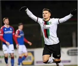  ?? ?? On target: Daire O’connor will bid to repeat his scoring feats for Glentoran when they take on Linfield