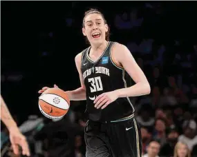  ?? Elsa/Getty Images ?? The Liberty’s Breanna Stewart scored a franchise record 45 points on Sunday in a 90-73 win over the Fever.