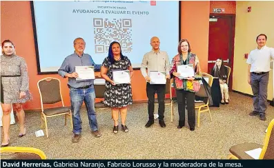  ?? ?? David Herrerías, Gabriela Naranjo, Fabrizio Lorusso y la moderadora de la mesa.