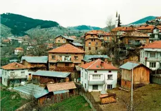  ?? ?? Z geografick­ého hľadiska je región súčasťou Európy. Sú tu silné hospodársk­e väzby medzi balkánskym­i a ostatnými európskymi národmi.
FOTO: REUTERS, PIXABAY