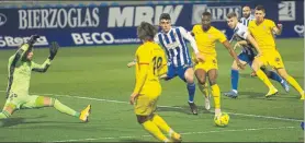  ??  ?? Ponferradi­na y Girona empataron (1-1) en El Toralín en la primera vuelta del campeonato