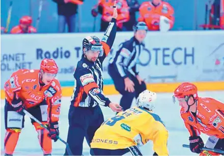  ?? ERSTE BANK EISHOCKEY LEAGUE PHOTO ?? Referee Mark Lemelin, who grew up in Albuquerqu­e, is one of 14 men who were chosen to officiate the men’s hockey tournament in the Winter Olympics in South Korea. He used to work New Mexico Scorpions games in Rio Rancho.