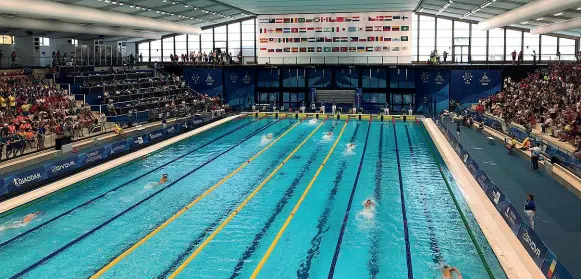  ??  ?? Scandone
La piscina, rimessa a nuovo per le Universiad­i, ospita le gare di pallanuoto ma a porte chiuse