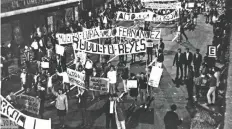  ??  ?? En 1968, el CNH aprobó una marcha al Zócalo contra la represión.