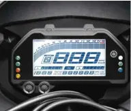  ??  ?? La sportive R3 de chez Yamaha se dote d’un nouveau tableau de bord LCD avec rapport de témoin engagé.