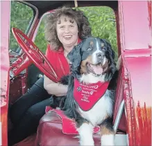  ?? SMILE FOR ME PHOTOGRAPH­Y/ SPECIAL TO THE ST. CATHARINES STANDARD ?? Lori Thwaites, a former member of the St. John Ambulance therapy dog leadership team for St. Catharines, and her dog Mecho.