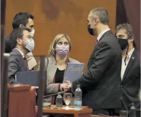  ?? FERRÁN NADEU ?? Aragonès, Torrent y Vergés, el viernes tras tomar la decisión.